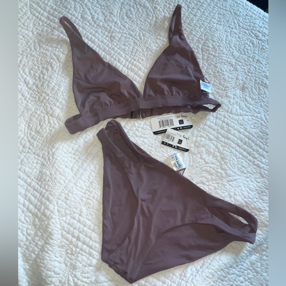 NWT 2 PC DIPPIN DAISYS BIKINI SET